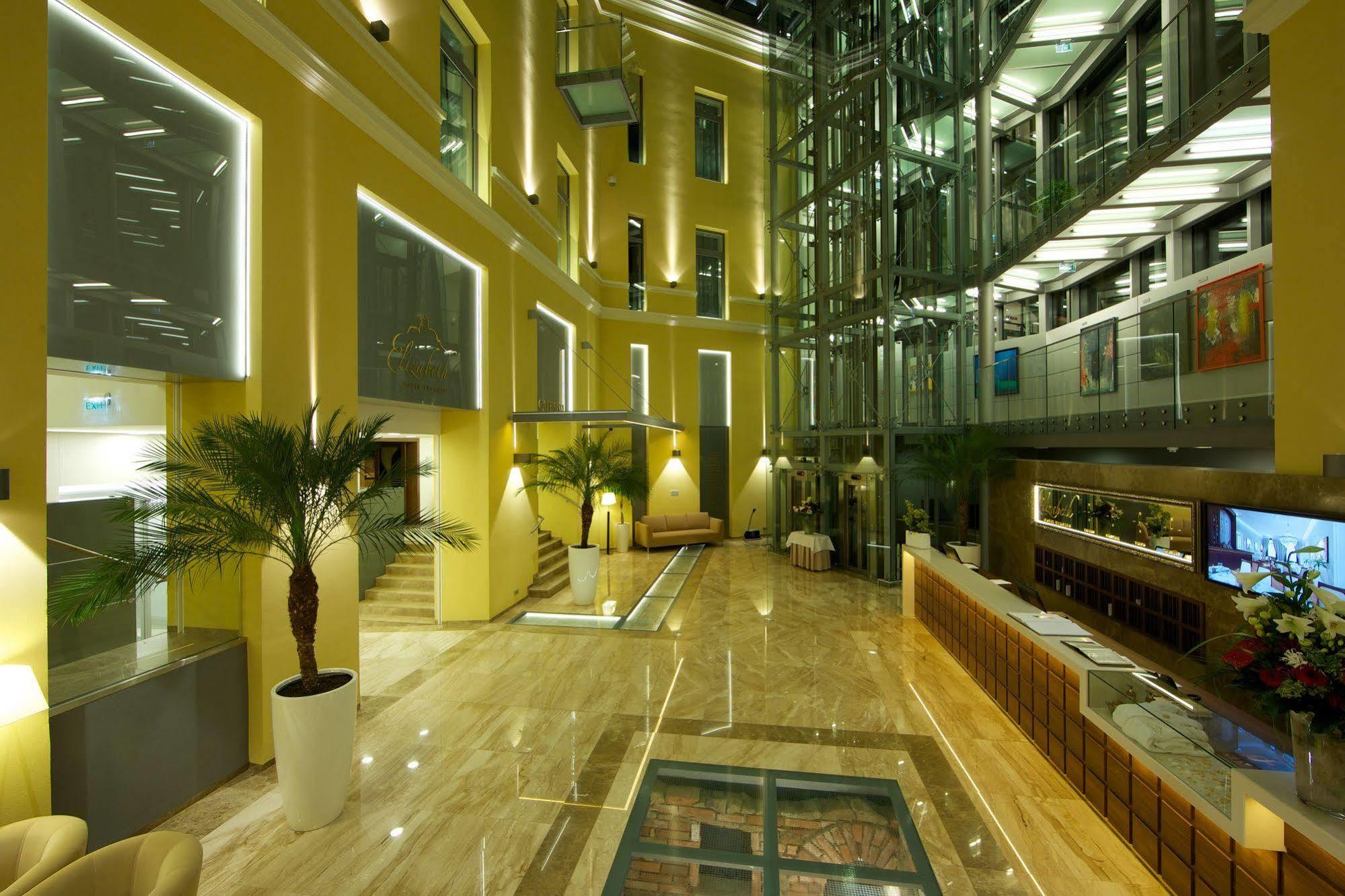Hotel Elizabeth Trenčín Extérieur photo